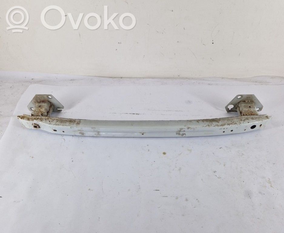 Peugeot 208 I Takapuskurin poikittaistuki