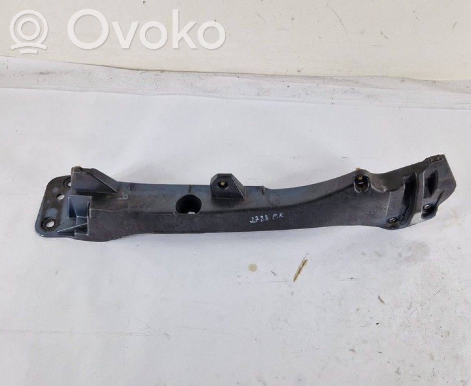 Renault Clio III Suport montare bară spate 