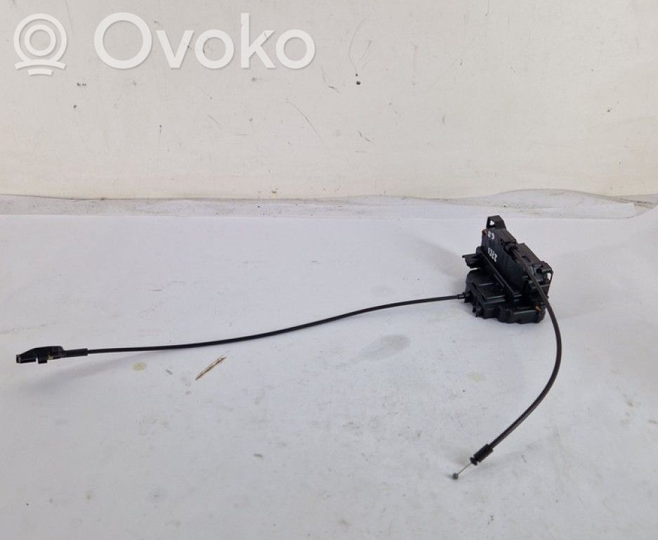 Renault Clio III Aizmugurē slēdzene 