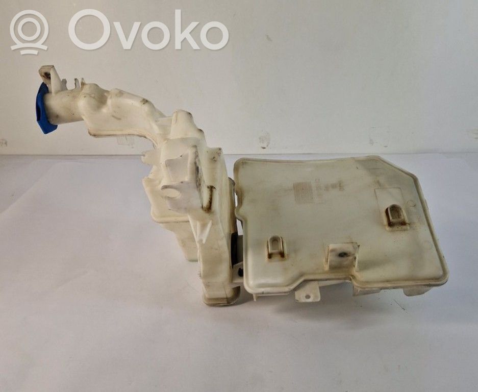 Volkswagen PASSAT B6 Serbatoio/vaschetta liquido lavavetri parabrezza 