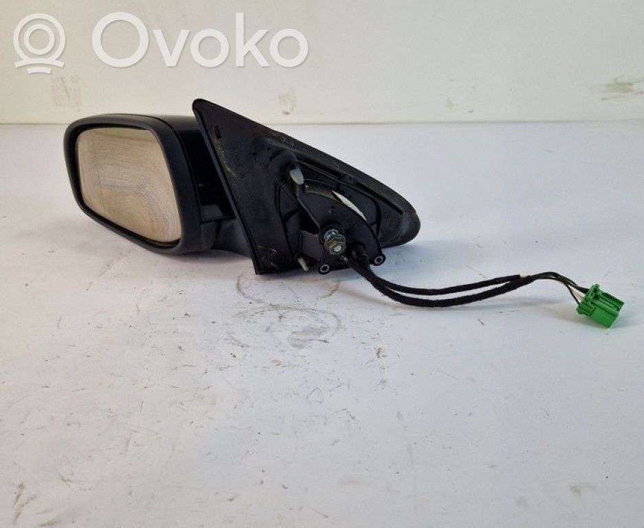 Volvo V70 Elektryczne lusterko boczne drzwi przednich 