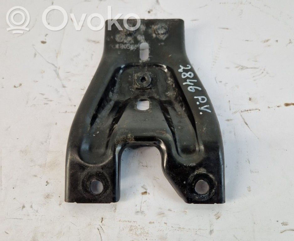 Volkswagen Jetta VI Suport radiator 