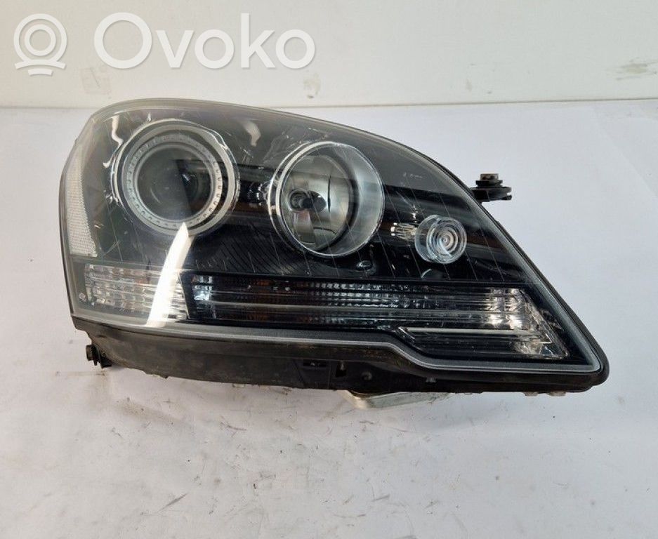 Mercedes-Benz ML W164 Lampa przednia 