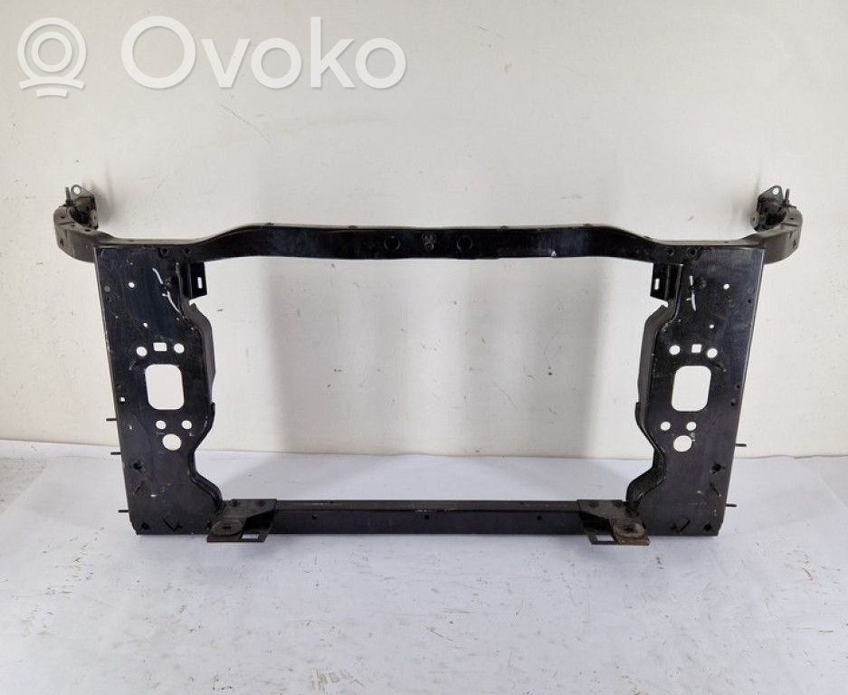 Radiator mount bracket
