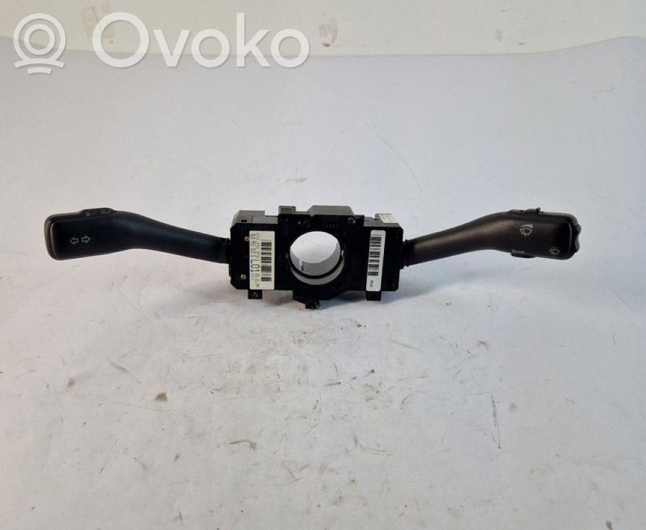 Comutator/buton multifuncțional   8L0953513G,8L0953513G,8L0953513G