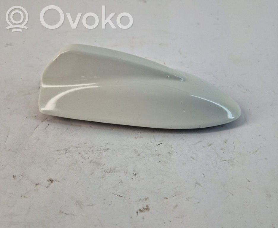 Volvo V40 Antena aérea GPS 