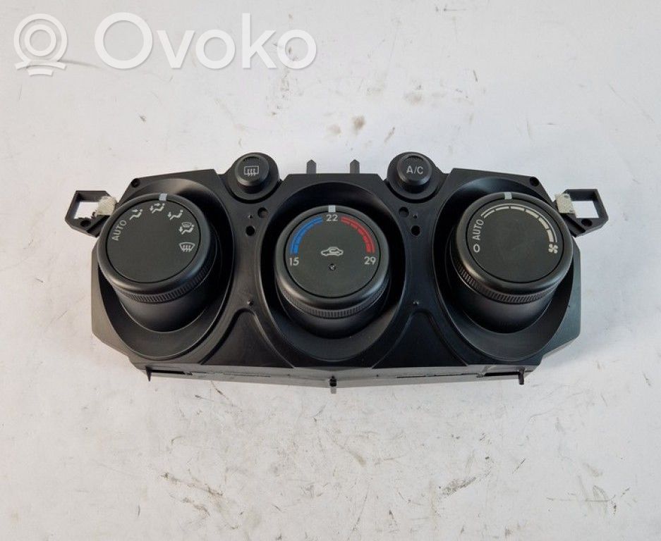 Mazda 2 Climate control unit 