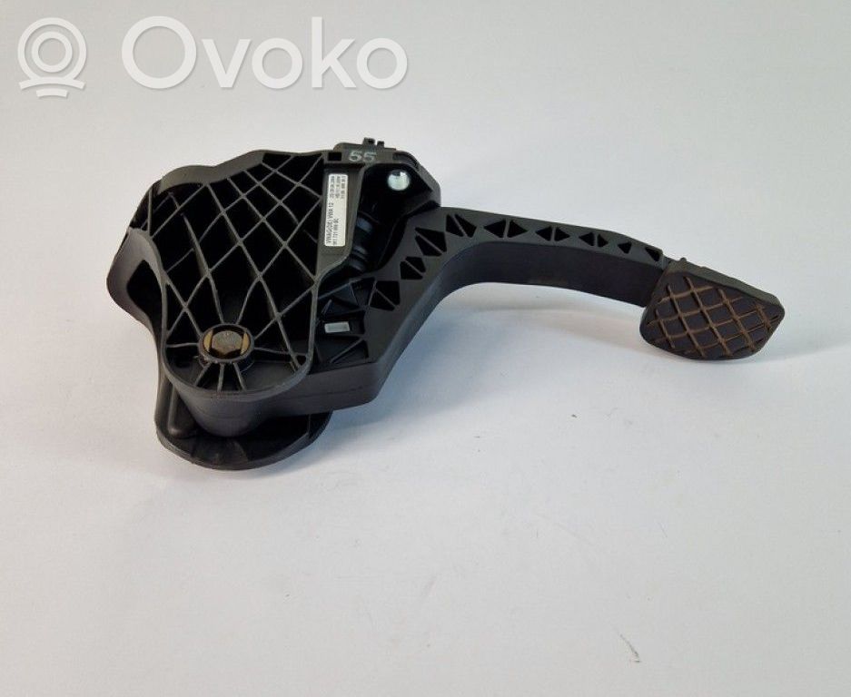 Pedal de embrague   1K0721796E,1K0721796E,1K0721796E,1K0721059BC,1K0721388F