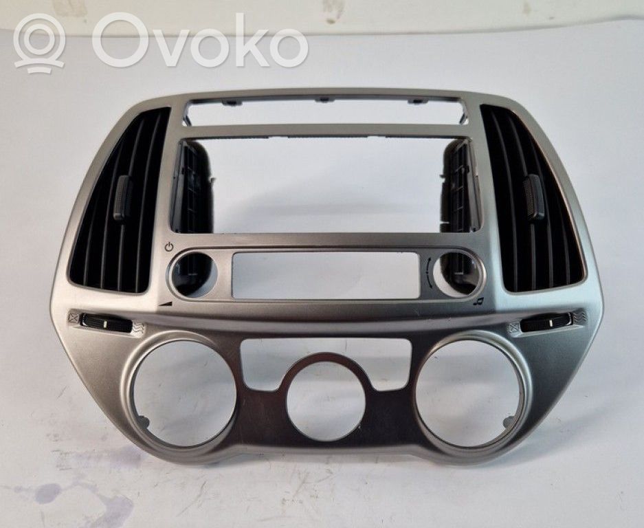 Hyundai i20 (PB PBT) Grilă ventilație centrală 
