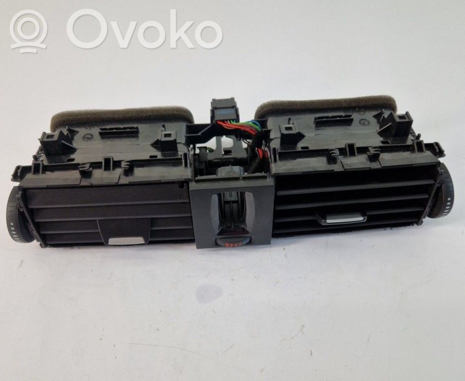 BMW 3 F30 F35 F31 Griglia di ventilazione centrale cruscotto 