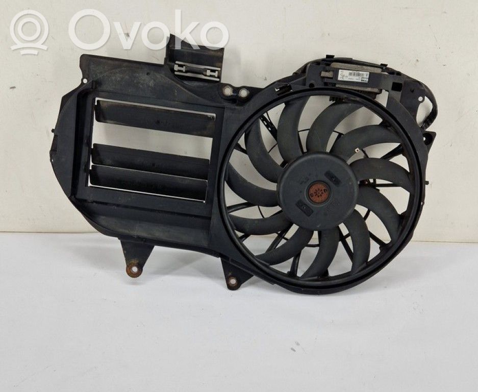 Audi A4 S4 B6 8E 8H Convogliatore ventilatore raffreddamento del radiatore 