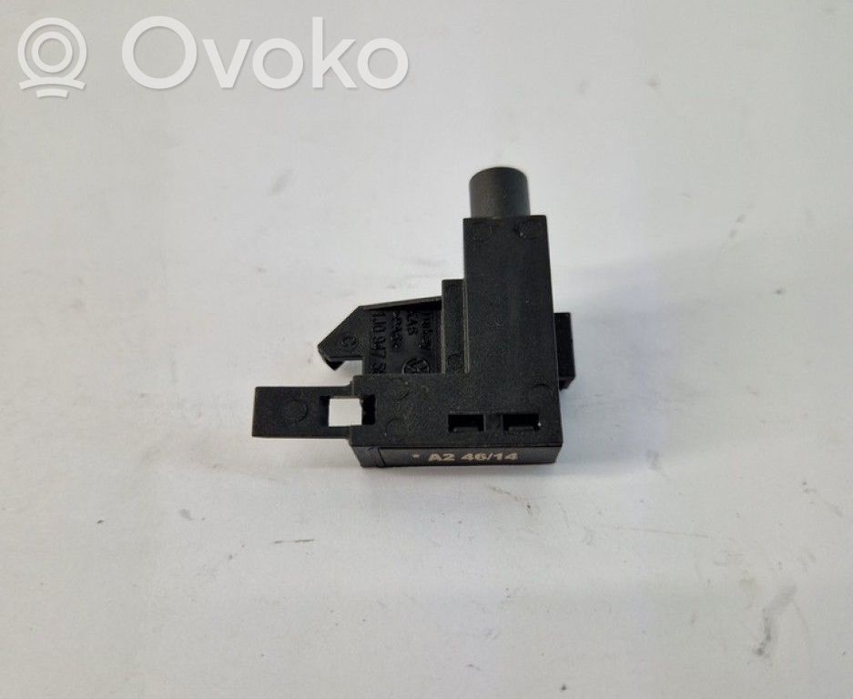 Volkswagen Polo V 6R Interrupteur, commande de frein de stationnement 