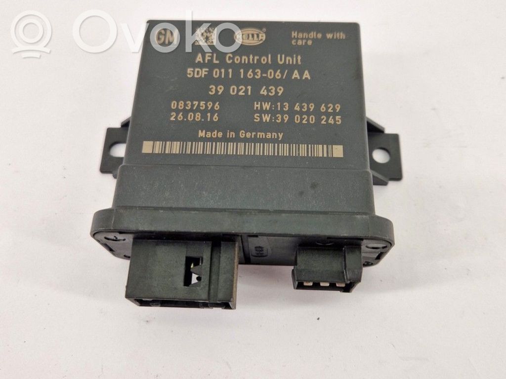 Opel Insignia A Xenon control unit/module 