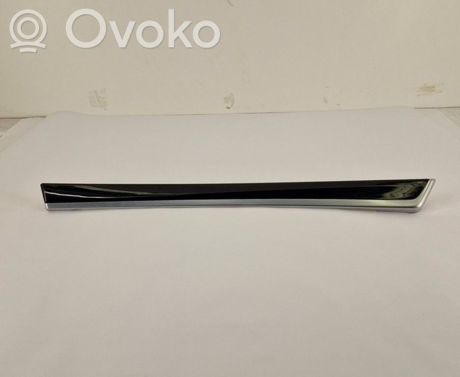 BMW 5 F10 F11 Rivestimento del pannello