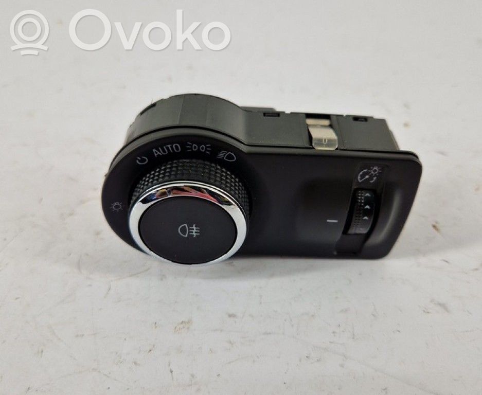 Opel Insignia A Light switch 