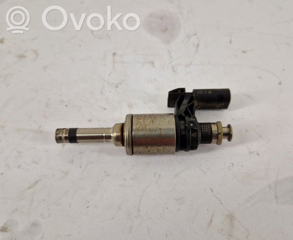 Volkswagen PASSAT B8 Injector combustibil 
