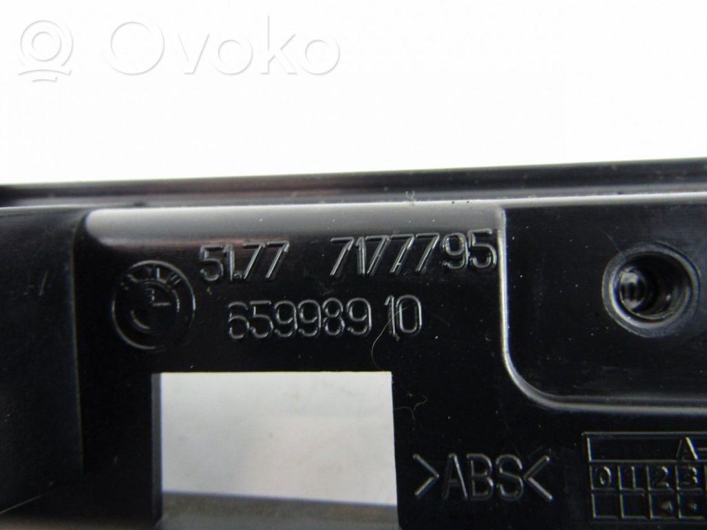 BMW 1 E82 E88 Cita veida salona detaļa 