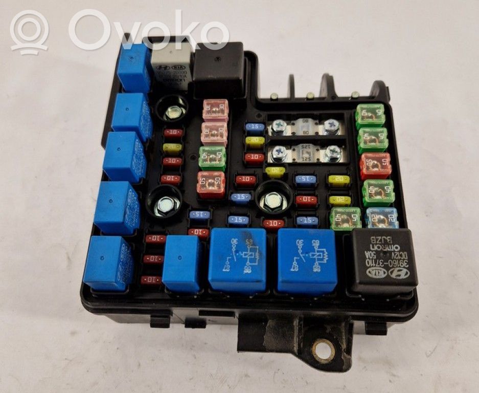 KIA Ceed Fuse module 