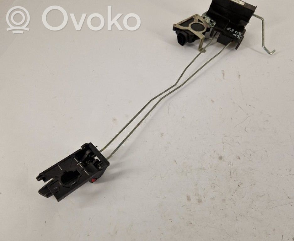 Takaoven lukko   2BCXIRR,2BCXIRR,2BCXIRR