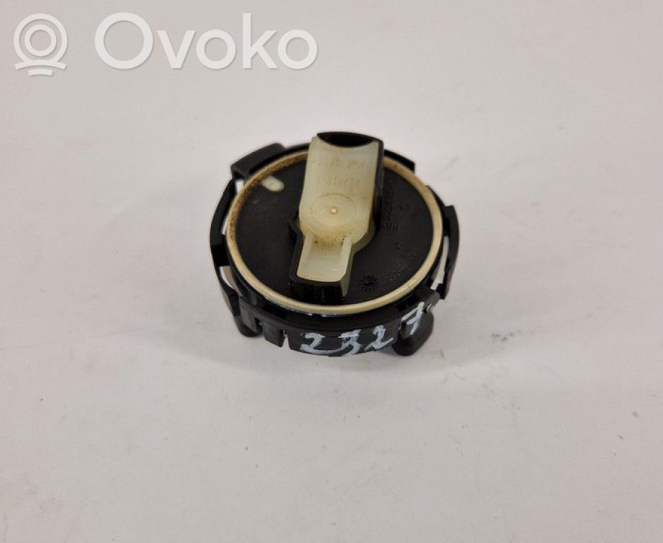 Volkswagen PASSAT B8 Sensore d’urto/d'impatto apertura airbag 