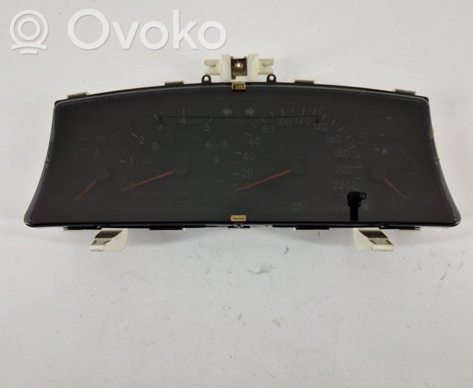 Toyota Corolla E120 E130 Tachimetro (quadro strumenti) 