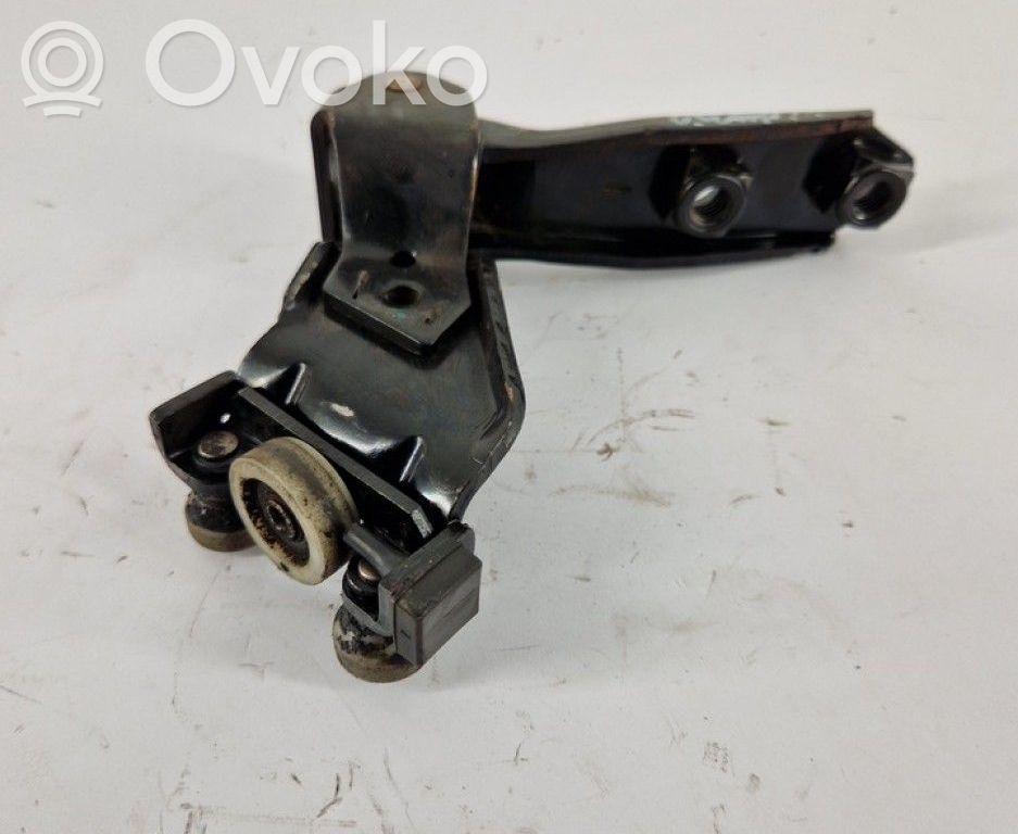 Volkswagen Caddy Guida/cerniera superiore del rullo del portellone scorrevole