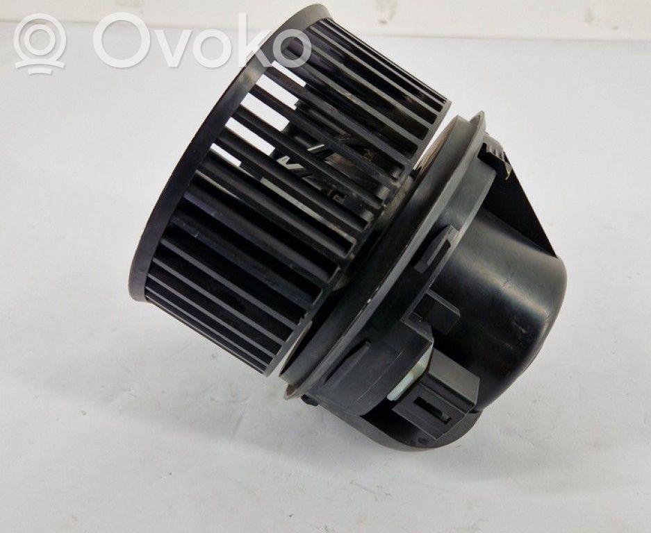Ford C-MAX II Ventilator aerotermă 
