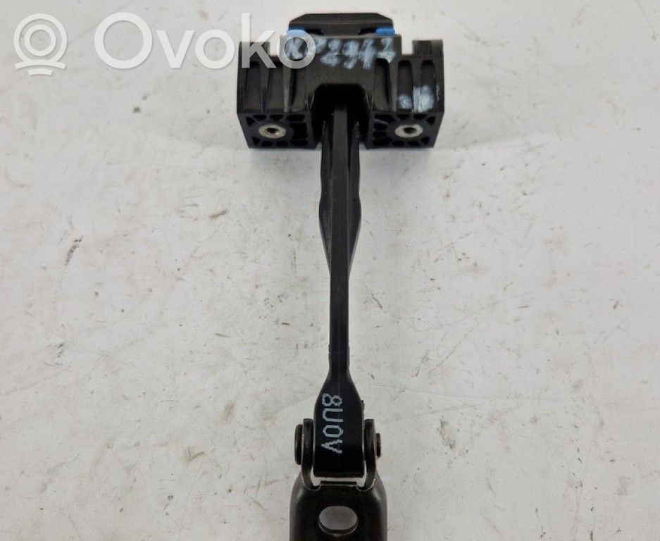 Audi Q3 8U Etuoven pidätin 