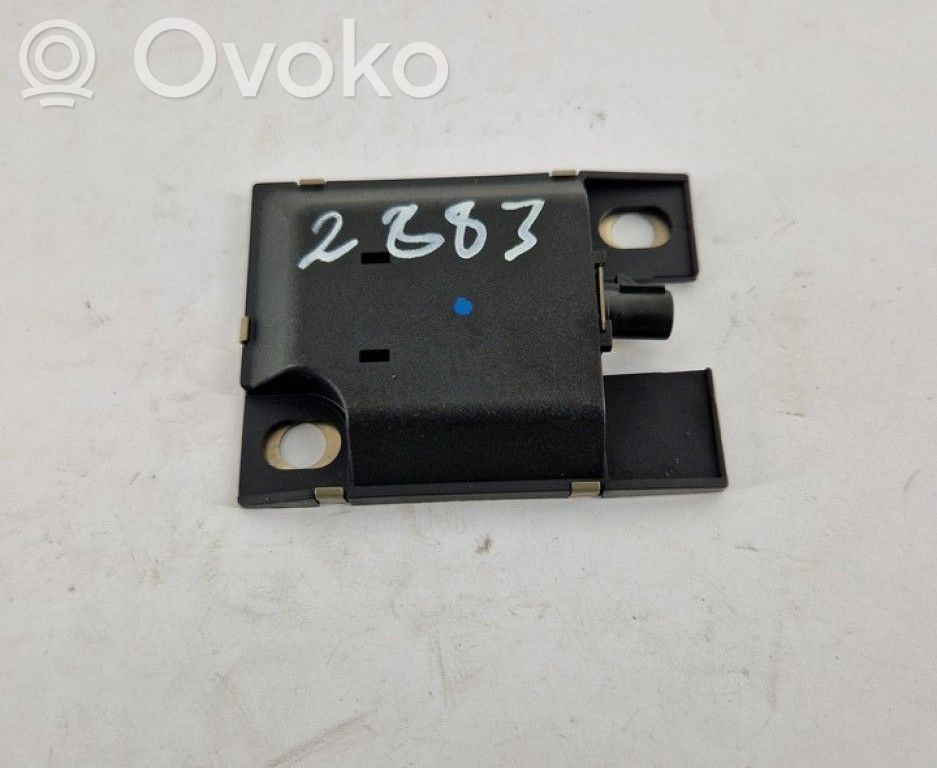 Mercedes-Benz R W251 Amplificatore antenna 