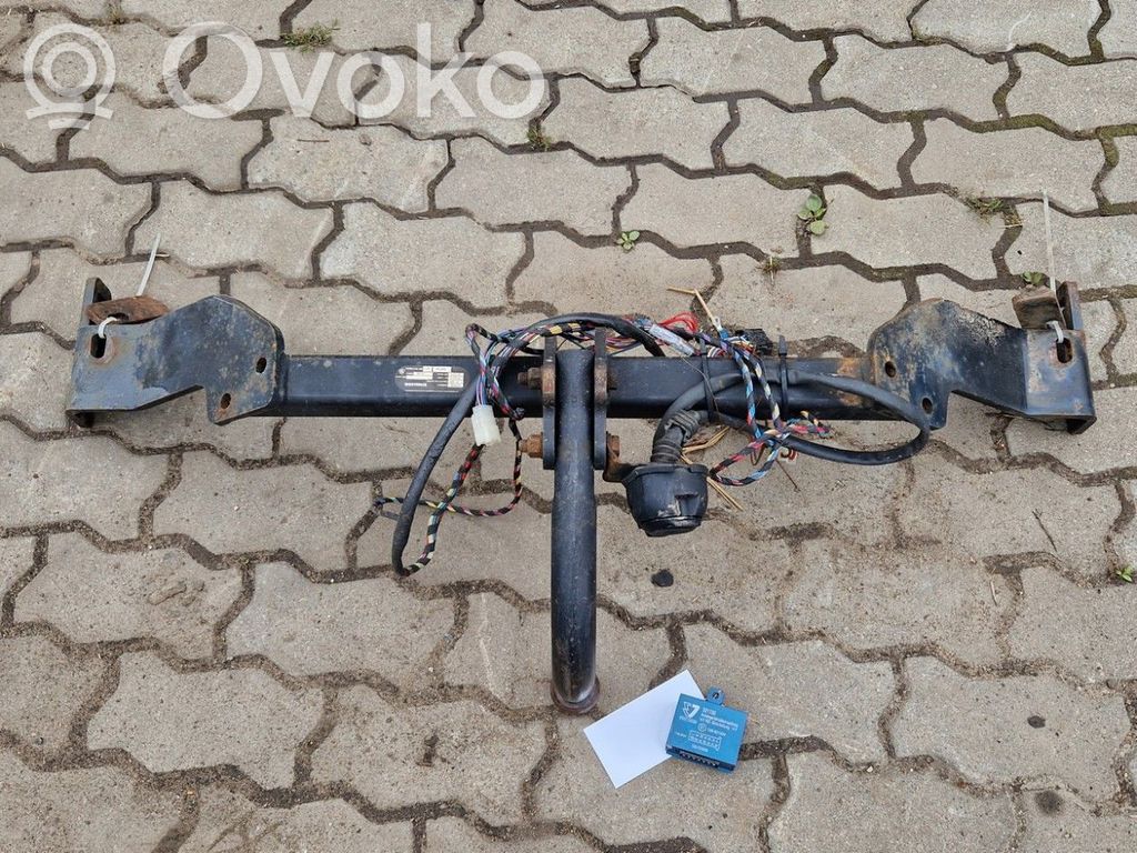 Irroitettava vetokoukku   345027,345027,345027,321130