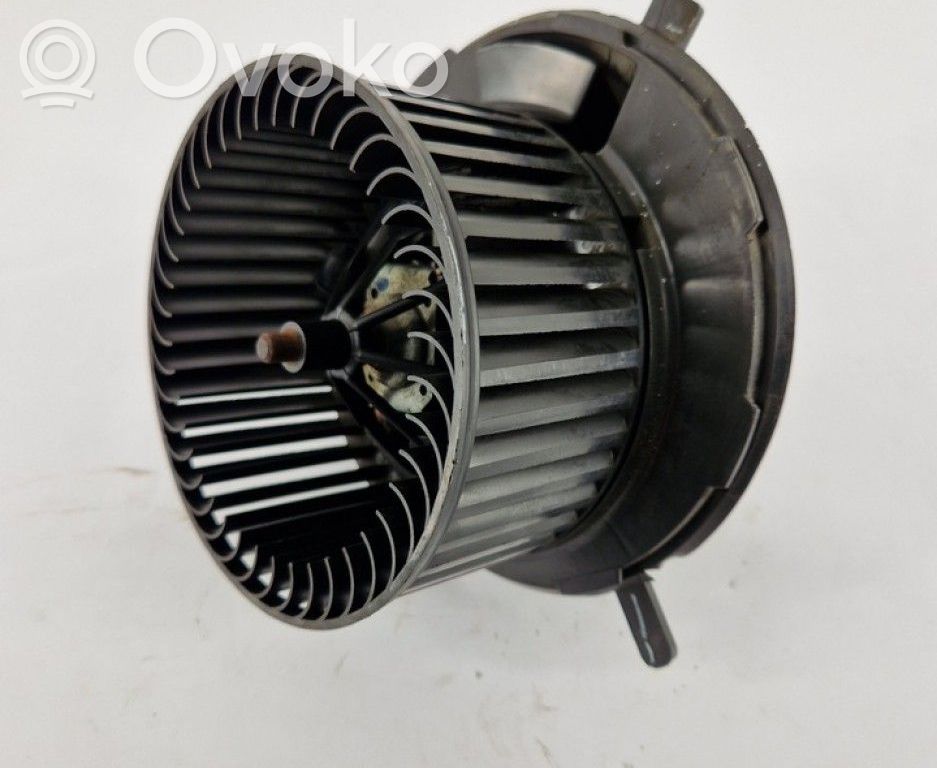 Volkswagen Jetta VI Ventilator aerotermă