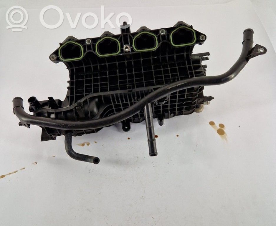 Volkswagen PASSAT B8 Collettore di aspirazione