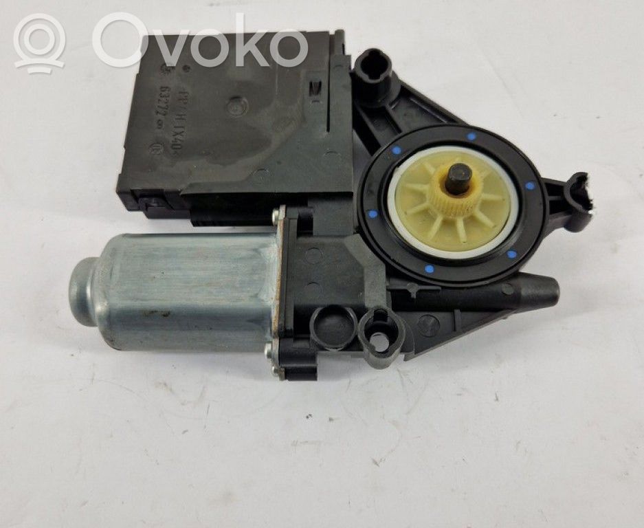 Volkswagen Touran I Moteur de lève-vitre de porte avant