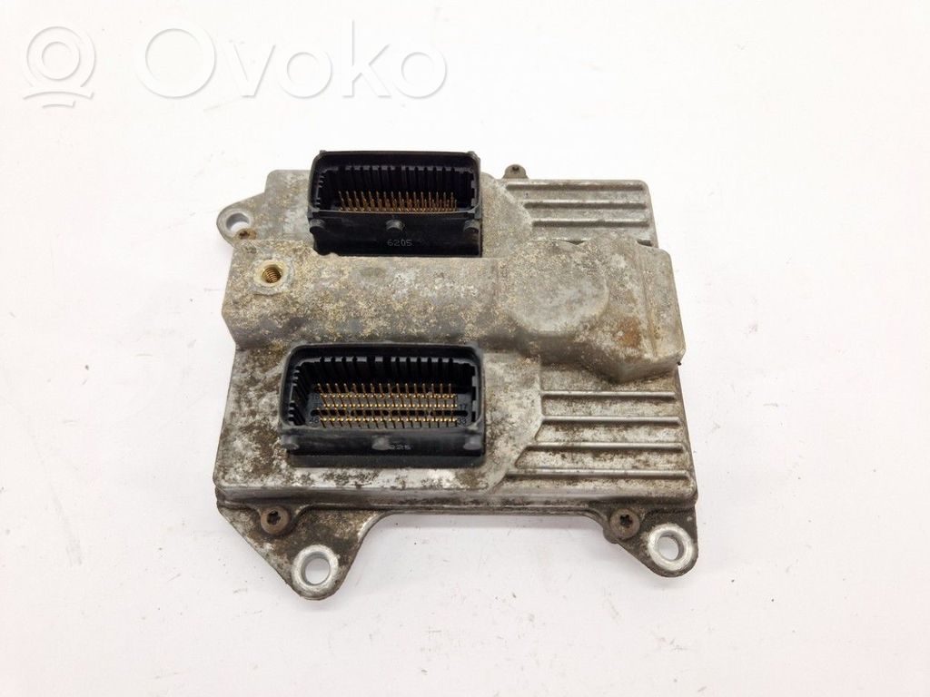 Opel Zafira B Dzinēja vadības bloks 