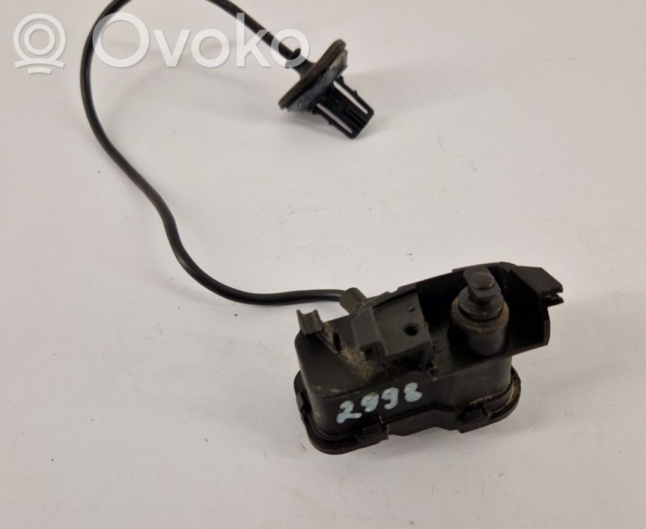 Volkswagen Polo V 6R Stellmotor Zentralverriegelung 