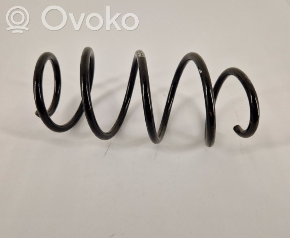 Volkswagen Jetta VI Muelle espiral delantero