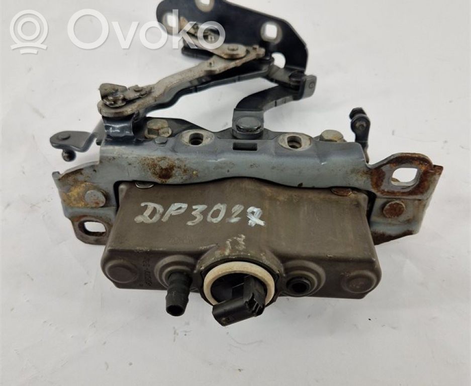 Mercedes-Benz E W212 Engine bonnet/hood hinges 