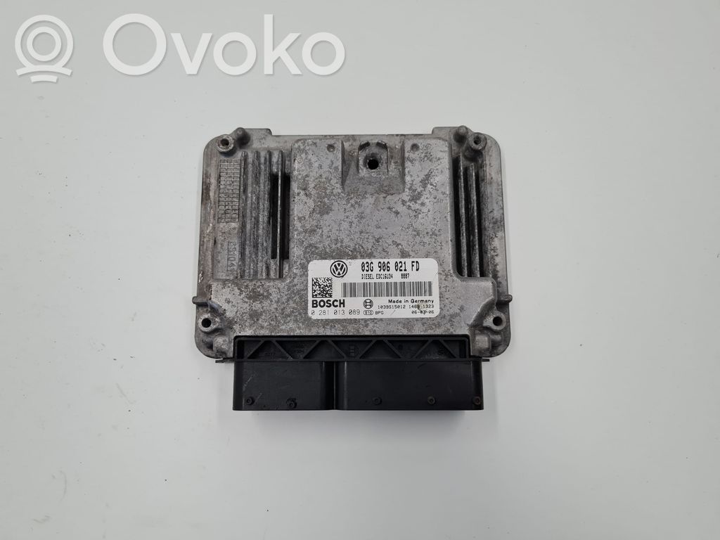 Volkswagen Golf V Engine control unit/module 
