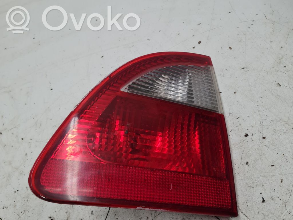 Ford Galaxy Lampy tylnej klapy bagażnika 