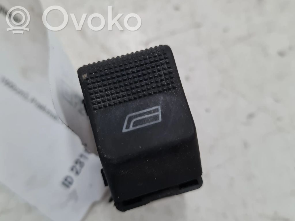 Audi A4 S4 B5 8D Electric window control switch 