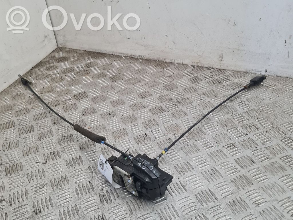 Nissan Note (E11) Rear door lock 