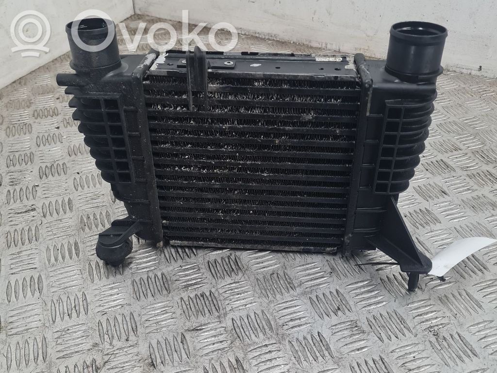 Nissan Note (E11) Starpdzesētāja radiators 