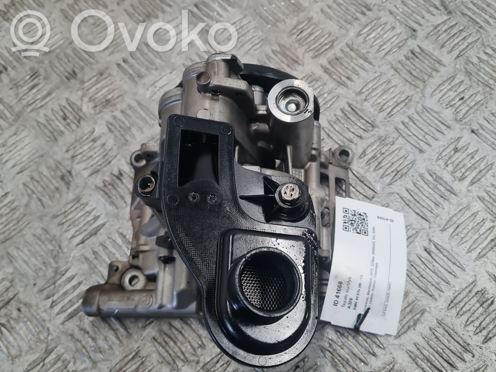 BMW X5 E70 Oil pump 