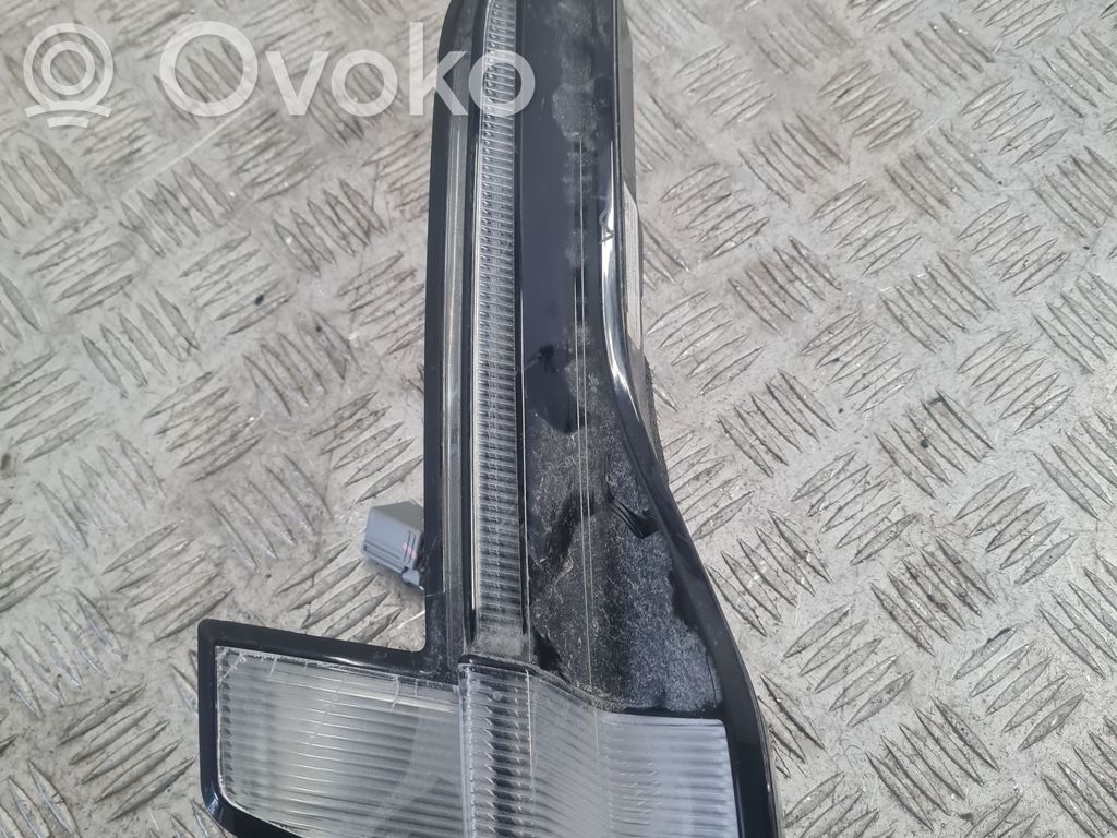 Takavalot   LJ8B13A602AE