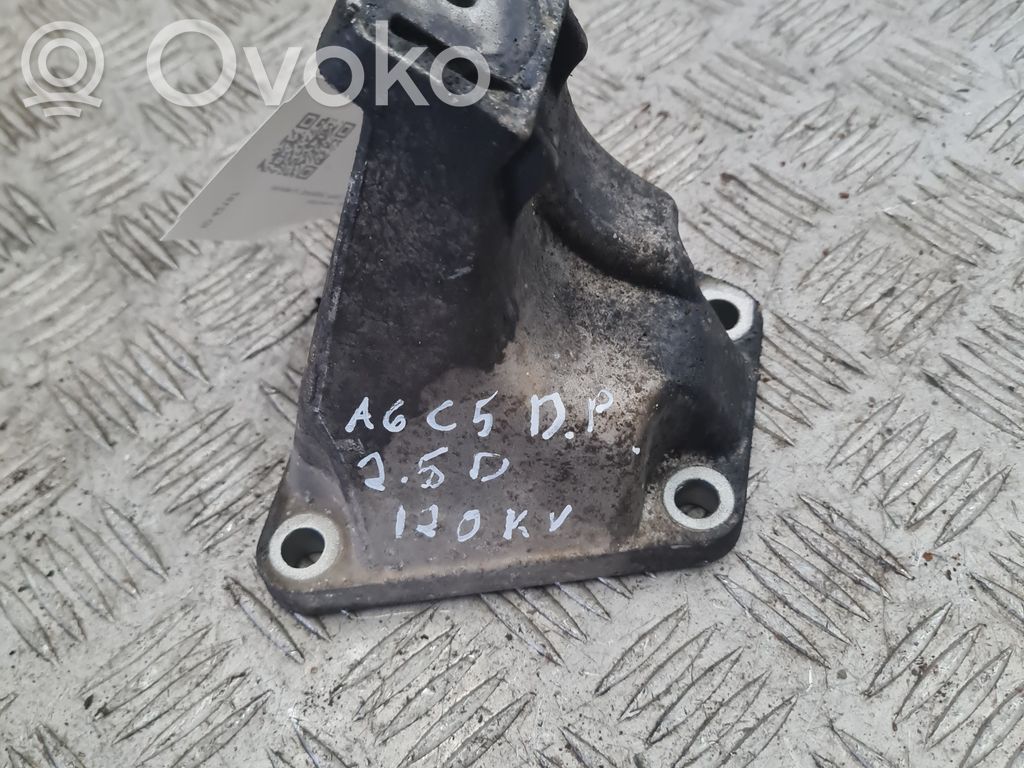 Engine mounting bracket   4B0199308