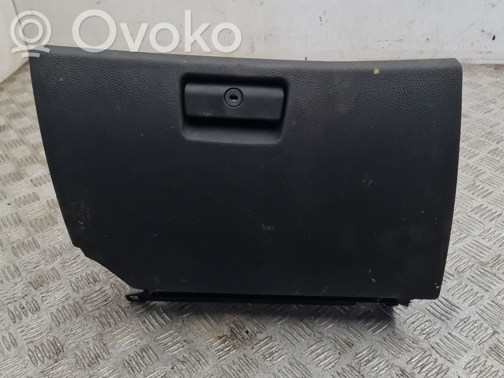 Daiktadėžė   840865911