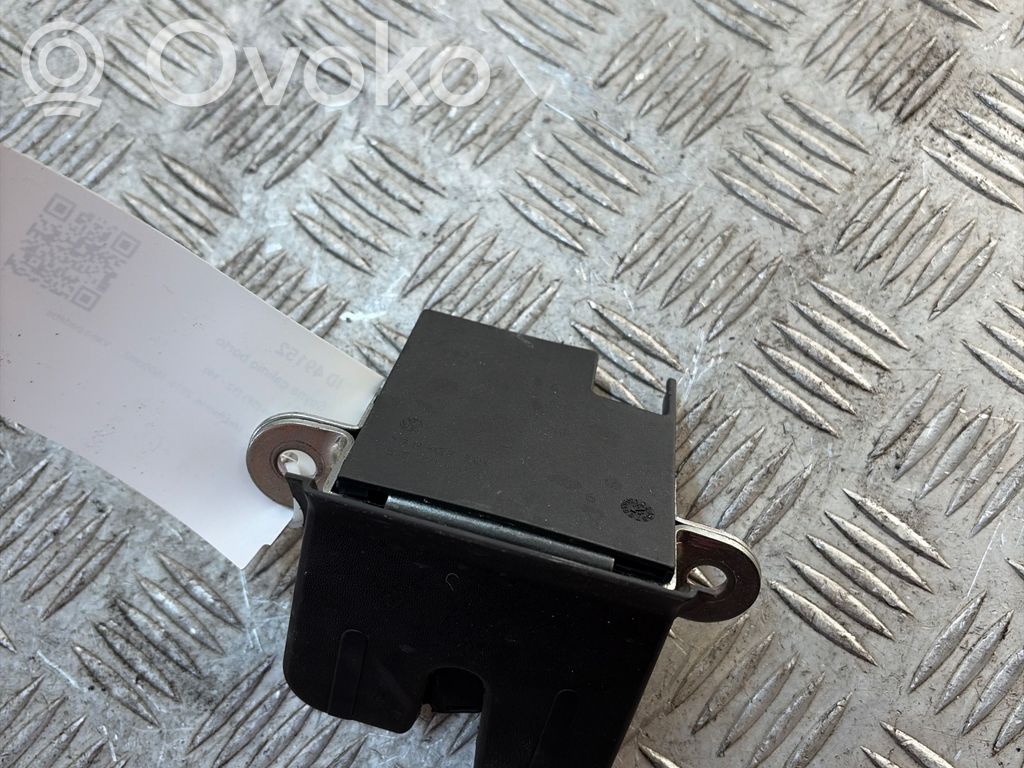 Tailgate lock latch   5F4827505C