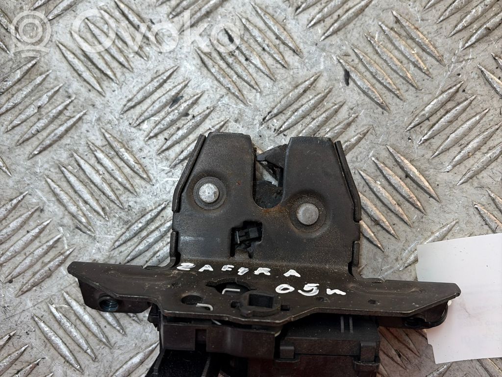 Opel Zafira B Zamek klapy tylnej / bagażnika 