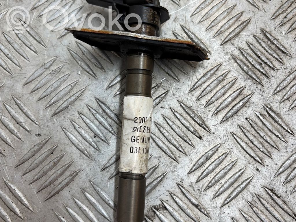 Audi A4 S4 B8 8K Fuel injector 