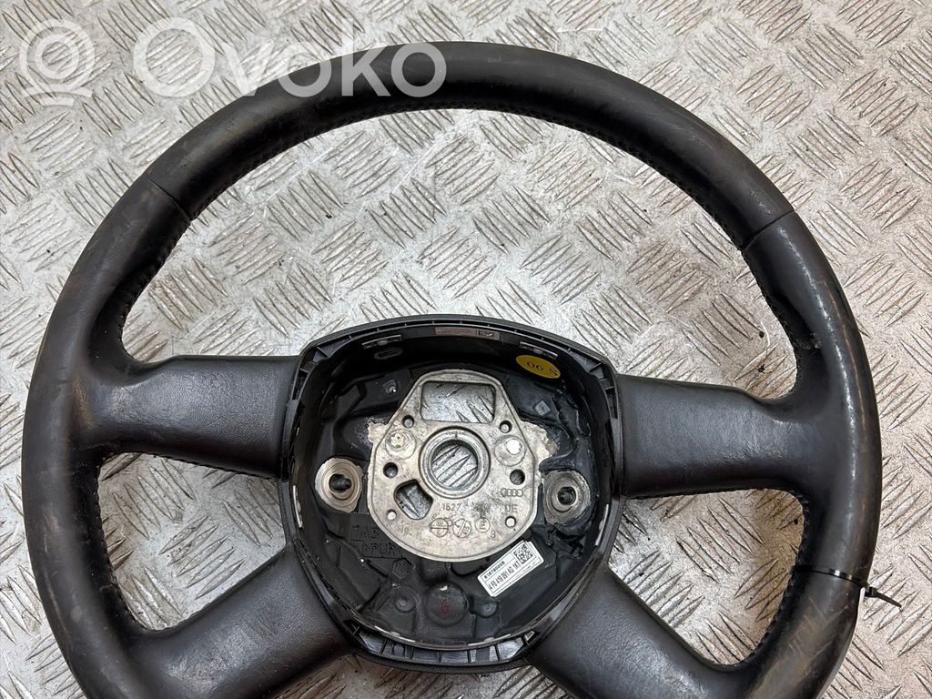 Audi A6 S6 C6 4F Ohjauspyörä 